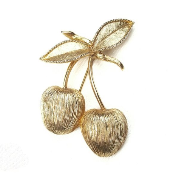 Sarah Coventry Jewelry - Vintage Sarah Coventry Gold Cherry Brooch